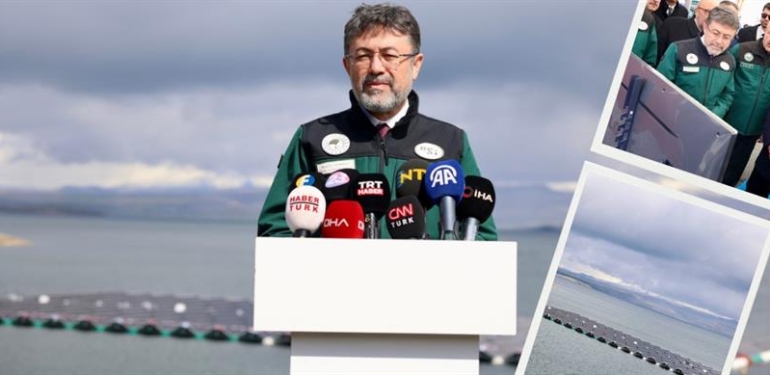 Bakan Yumaklı, Elazığ’da Kurulan Türkiye’nin İlk Yüzer Güneş Enerjisi Santralini İnceledi