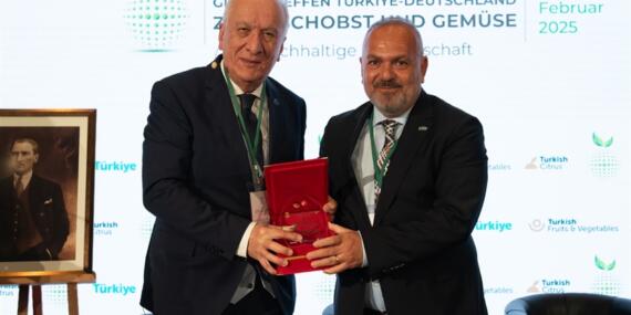 Berlin’de Türkiye-Almanya Yaş Meyve Sebze Zirvesi Gerçekleşti