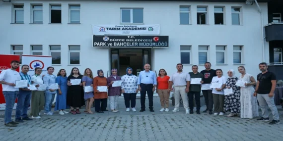 Düzce Tarım Akademisinde İlk Hasat Coşkusu