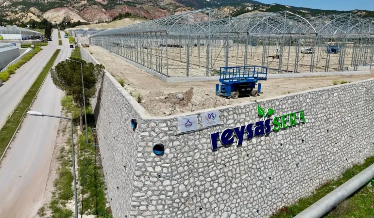 Reysaş Sera’da Üretim Başladı: Yüksek Teknolojiyle Domates Yetiştiriciliğinde Yeni Dönem