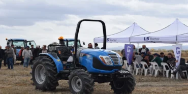 ls_Tractor_roadshow