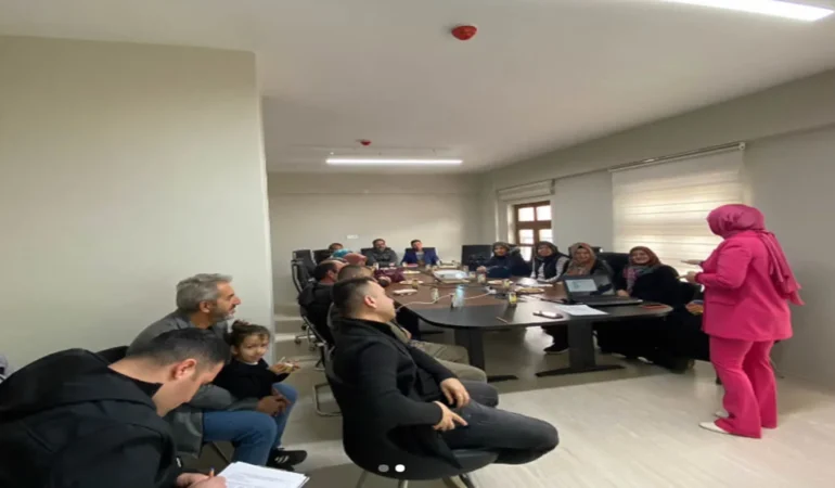 Konya Halkapınar’da Seracılık Eğitimi