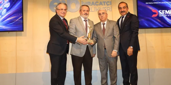 Ege Yaş Meyve Sebze İhracatçıları Birliği’nden 1,23 Milyar Dolarlık İhracata Ödül