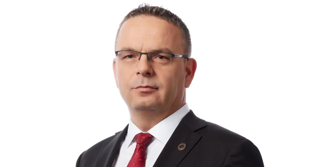 is_Bankasi_Sezgin_Yilmaz2