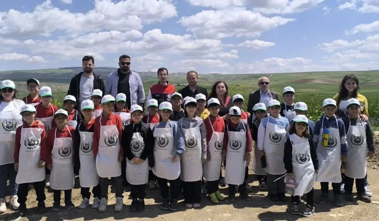 Maarifin Kalbinde Marifetli Gençlik Kapsamında Bala’da Sera Gezisi Düzenlendi