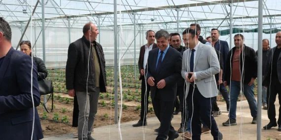Erzincan Toplu Sera Bölgesi nde Çalışmalar Hız Kesmeden Sürüyor