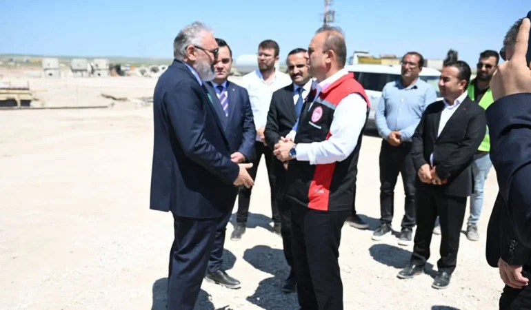 Kayseri Jeotermal Sera OTB’de Çalışmalar Yerinde İncelendi